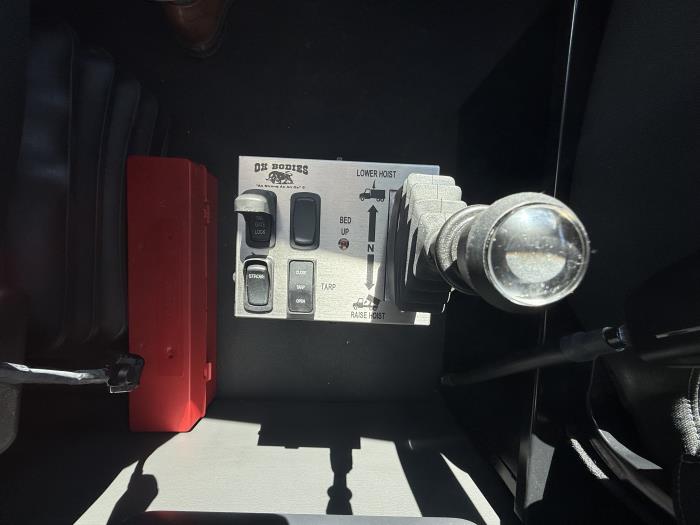 2026 Peterbilt 548-10