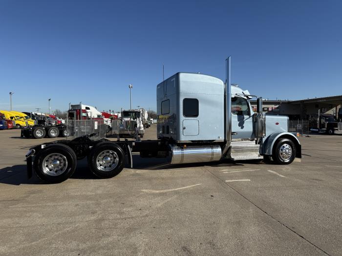 2026 Peterbilt 589-14
