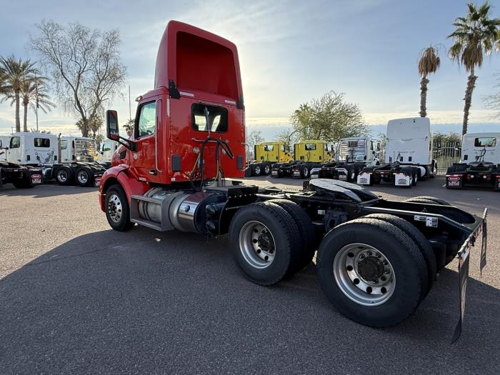 2020 Peterbilt 579-3