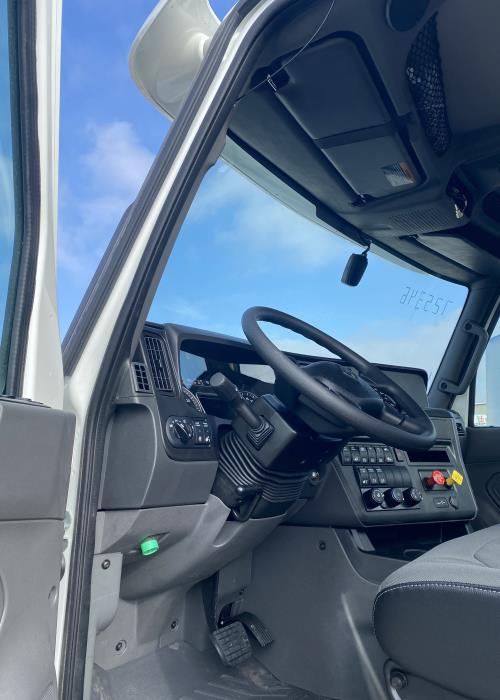 2026 International LT625-10