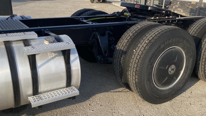 2026 International LT625-9