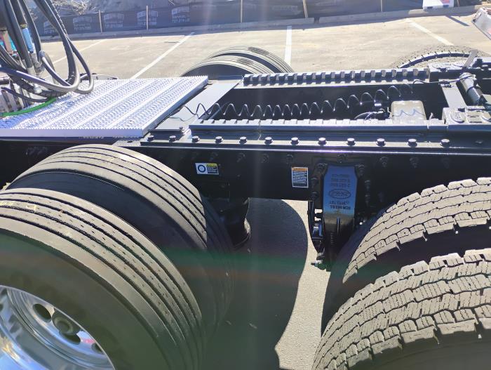 2022 Peterbilt 579-10