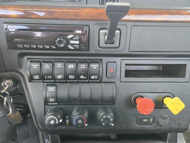 2019 International LT625-9