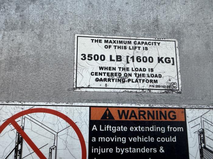 2019 Peterbilt 348-6