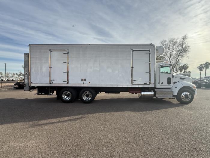 2019 Peterbilt 348-7