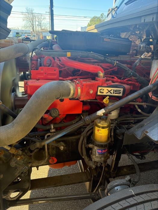 2022 International LT625-1