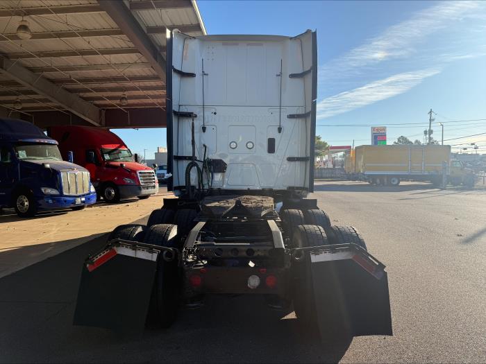 2022 International LT625-2