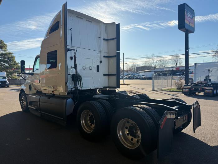 2022 International LT625-3