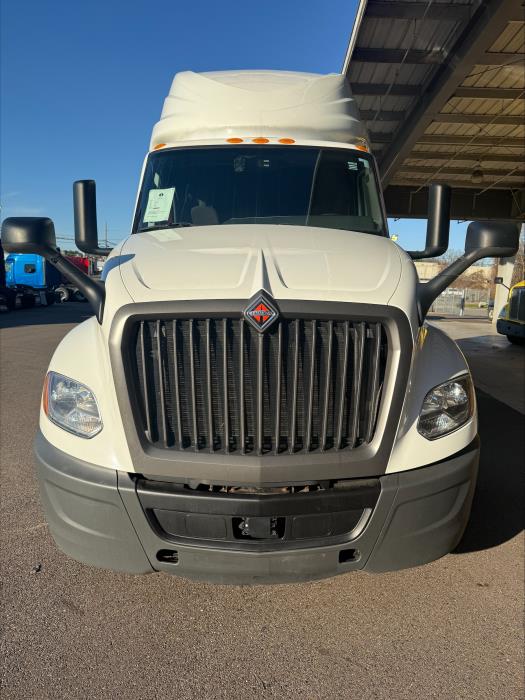 2022 International LT625-5