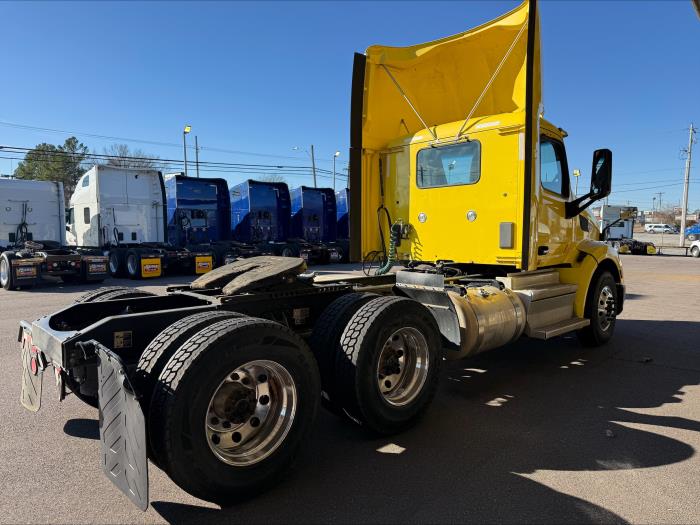 2021 Peterbilt 579-7