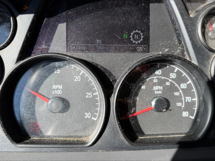 2021 Peterbilt 579-10