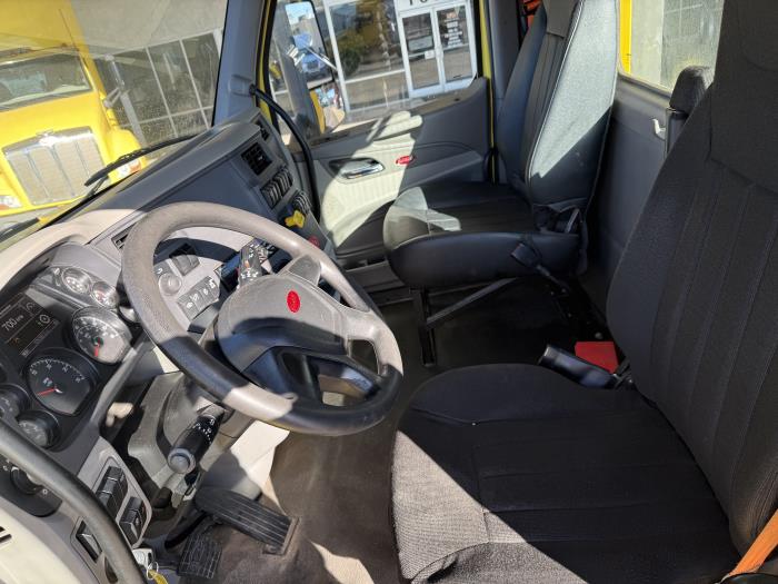 2021 Peterbilt 579-12