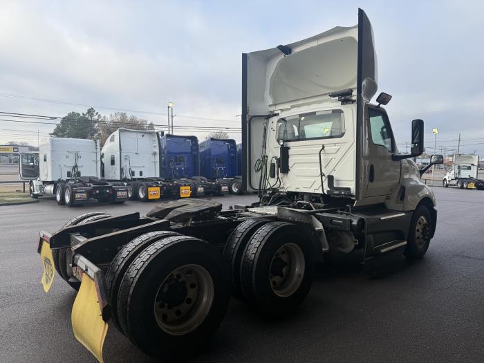 2021 International LT625-5