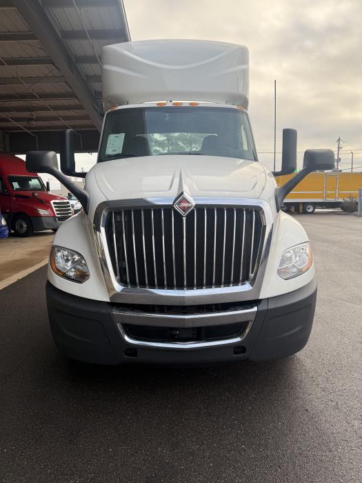 2021 International LT625-8