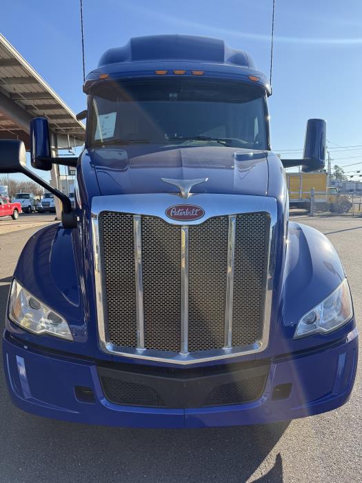 2022 Peterbilt 579-1