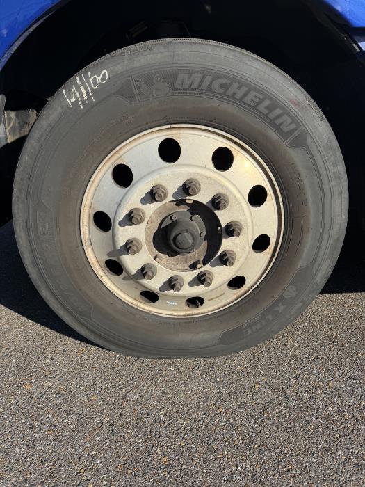 2022 Peterbilt 579-8