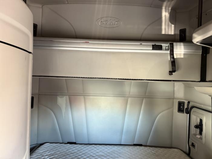 2022 Peterbilt 579-14