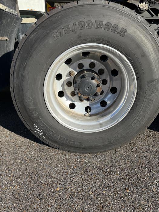 2022 Peterbilt 579-10