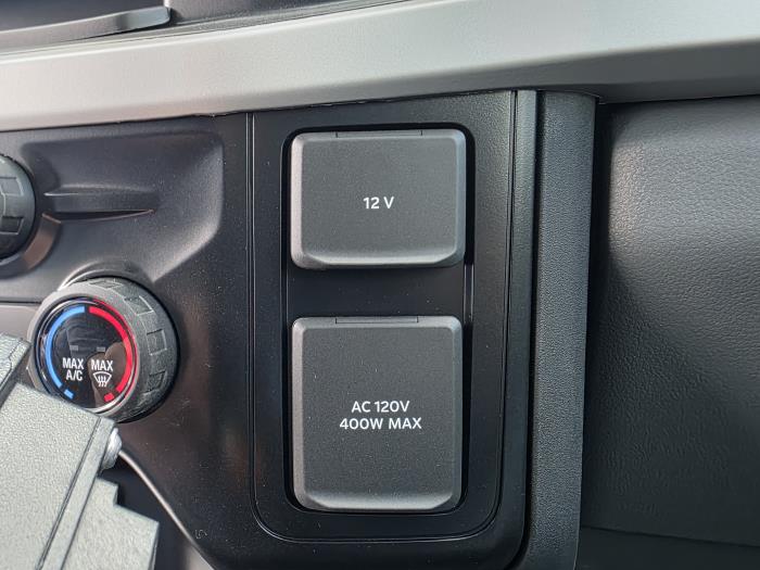 2026 Ford F-550-32