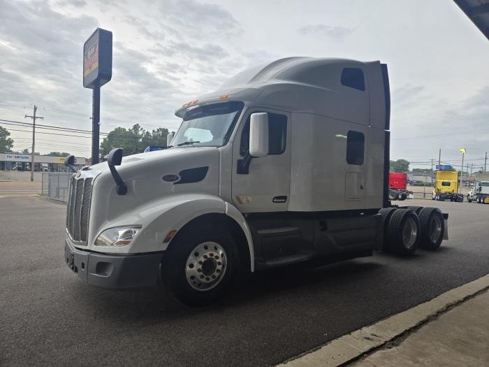 2021 Peterbilt 579-0
