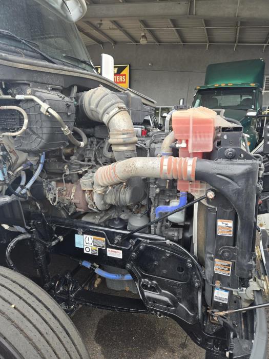 2021 Peterbilt 579-17