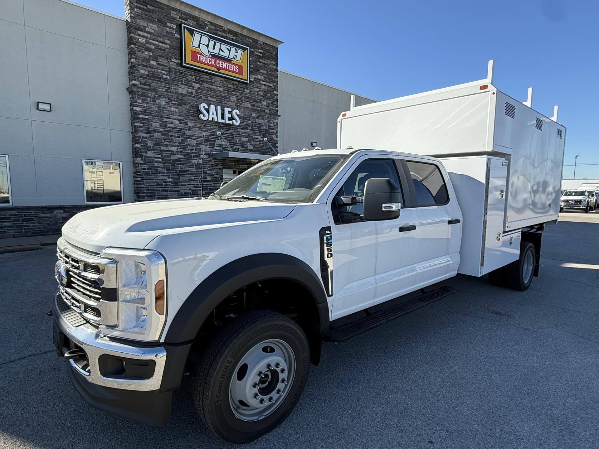 New 2025 Ford F-550 - photo 10