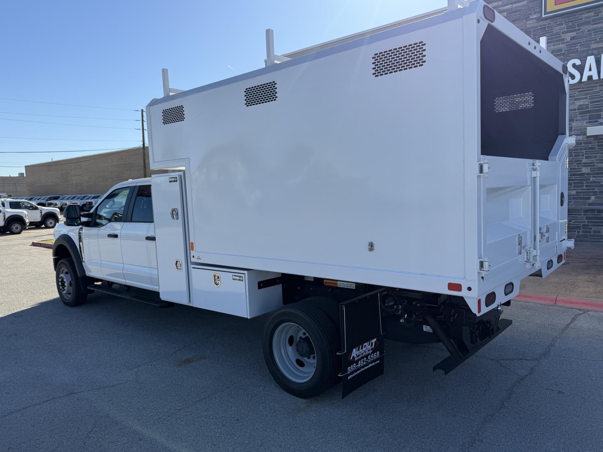 New 2025 Ford F-550 - photo 12