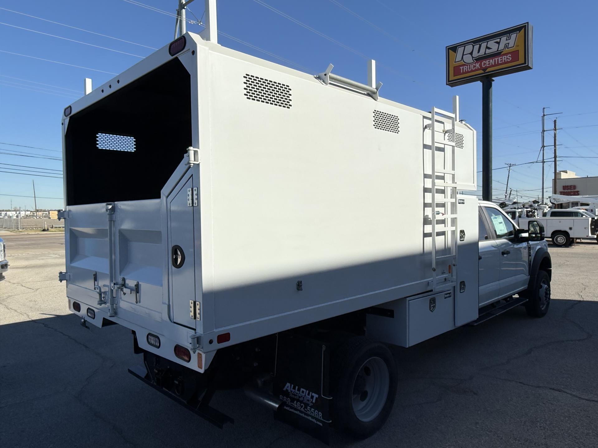 New 2025 Ford F-550 - photo 14