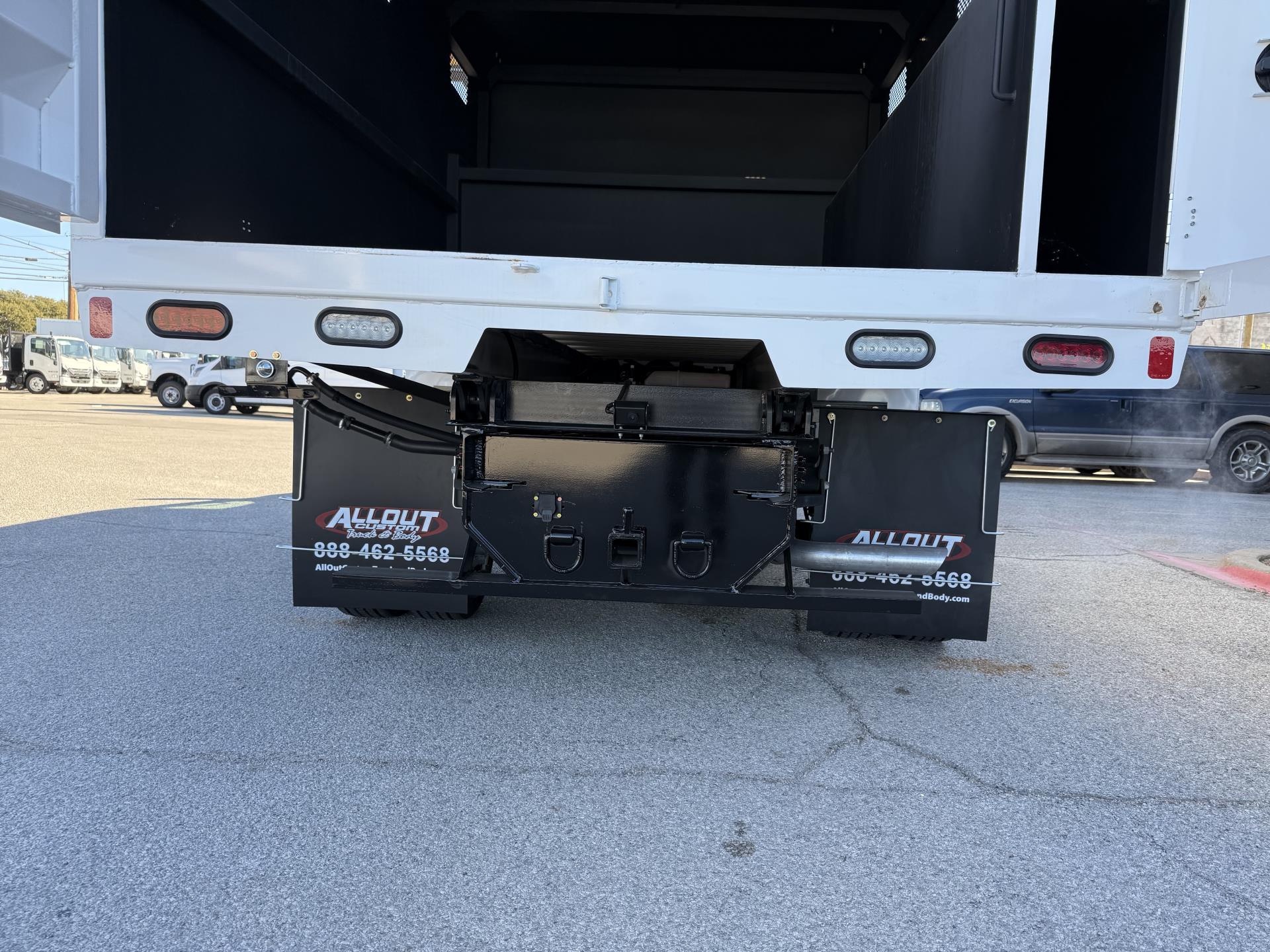 New 2025 Ford F-550 - photo 21