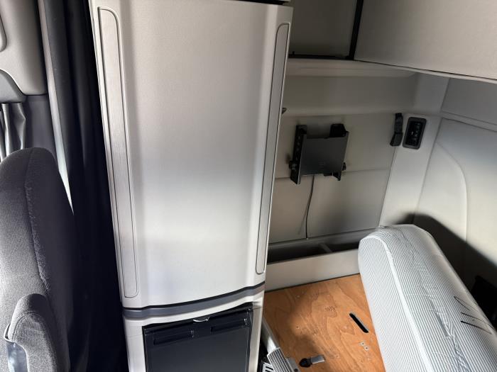 2021 Peterbilt 579-16