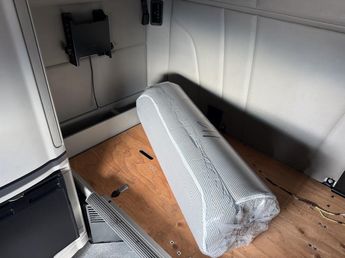 2021 Peterbilt 579-18