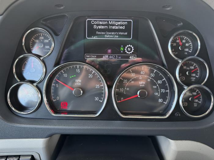 2021 Peterbilt 579-3