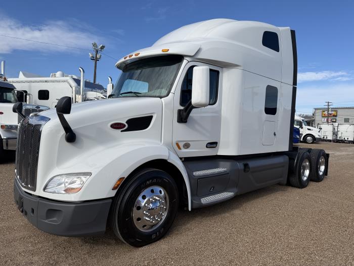 2021 Peterbilt 579-0
