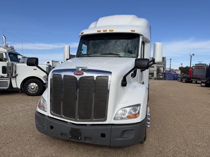 2021 Peterbilt 579-32