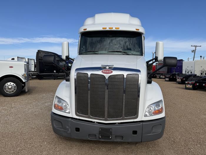 2021 Peterbilt 579-33