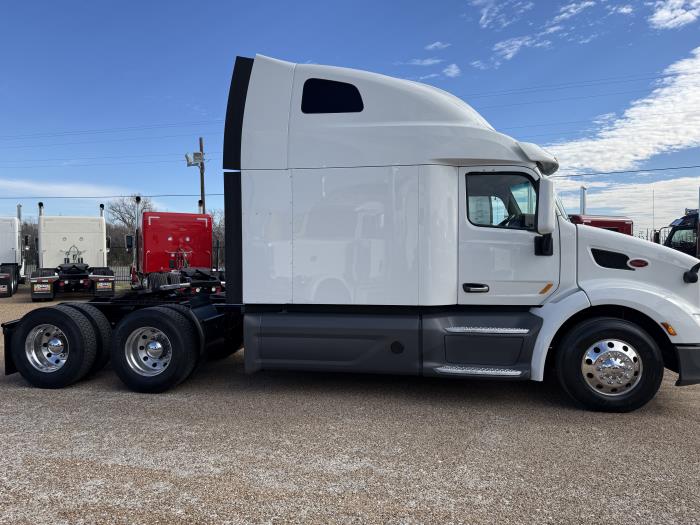 2021 Peterbilt 579-39