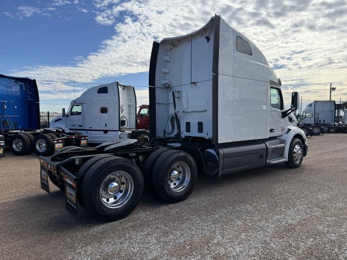 2021 Peterbilt 579-42