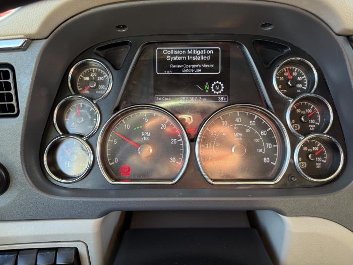 2021 Peterbilt 579-3