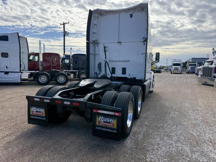 2021 Peterbilt 579-44