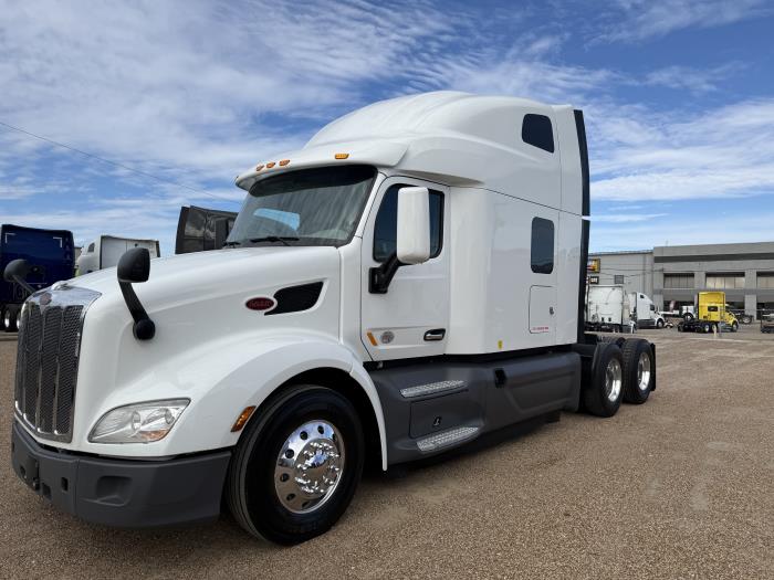 2021 Peterbilt 579-0