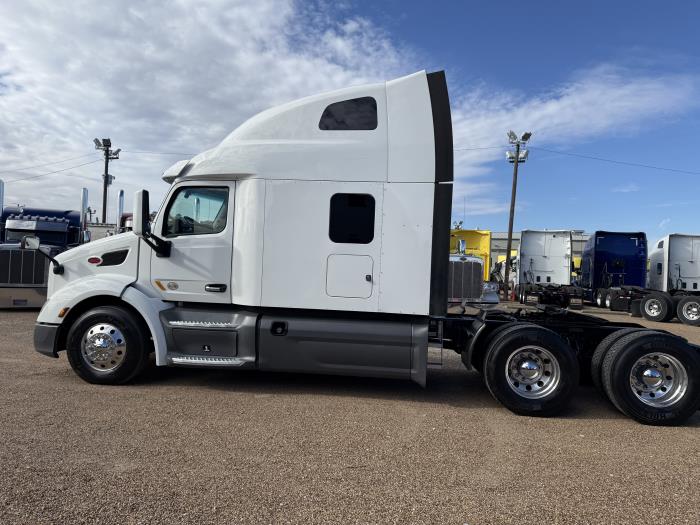 2021 Peterbilt 579-54