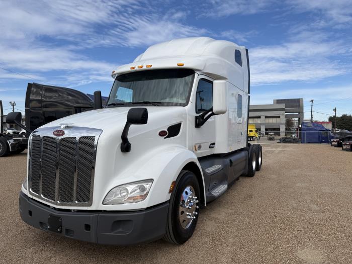 2021 Peterbilt 579-32
