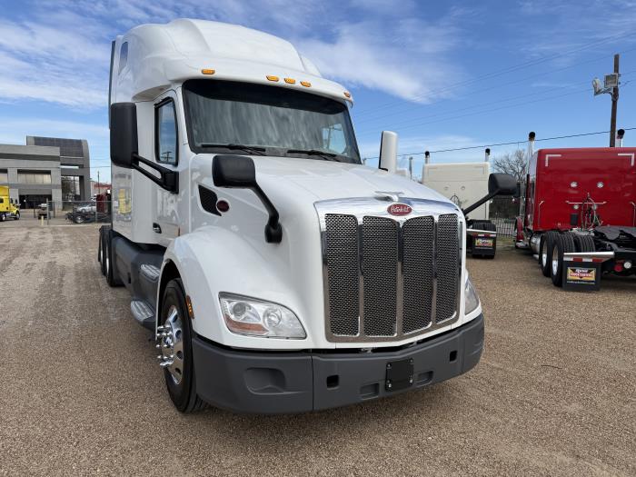 2021 Peterbilt 579-37