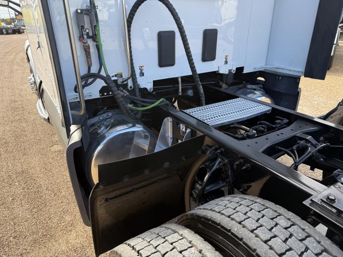 2021 Peterbilt 579-60