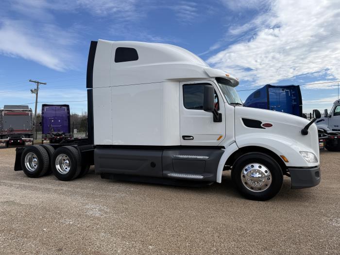 2021 Peterbilt 579-42