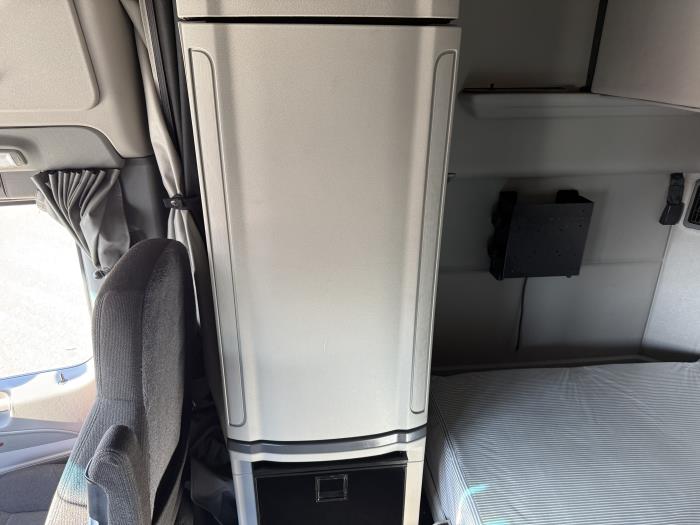 2021 Peterbilt 579-23