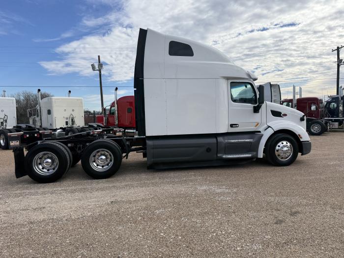 2021 Peterbilt 579-1
