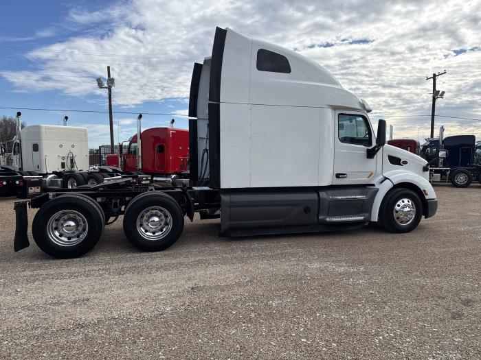 2021 Peterbilt 579-46