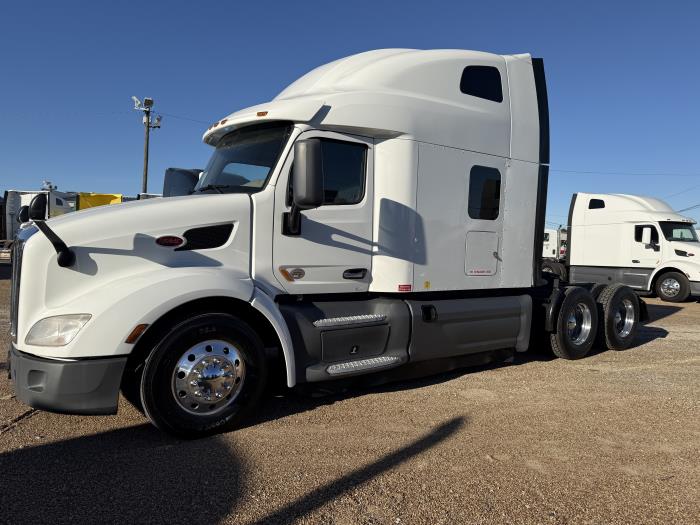 2021 Peterbilt 579-0