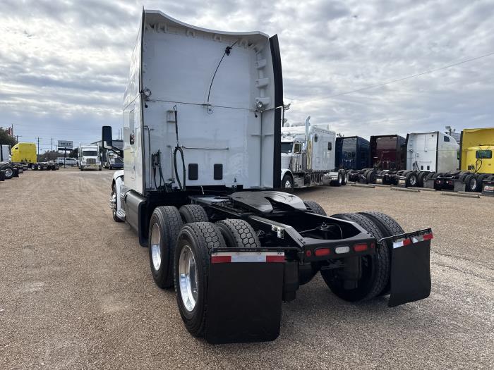 2021 Peterbilt 579-57